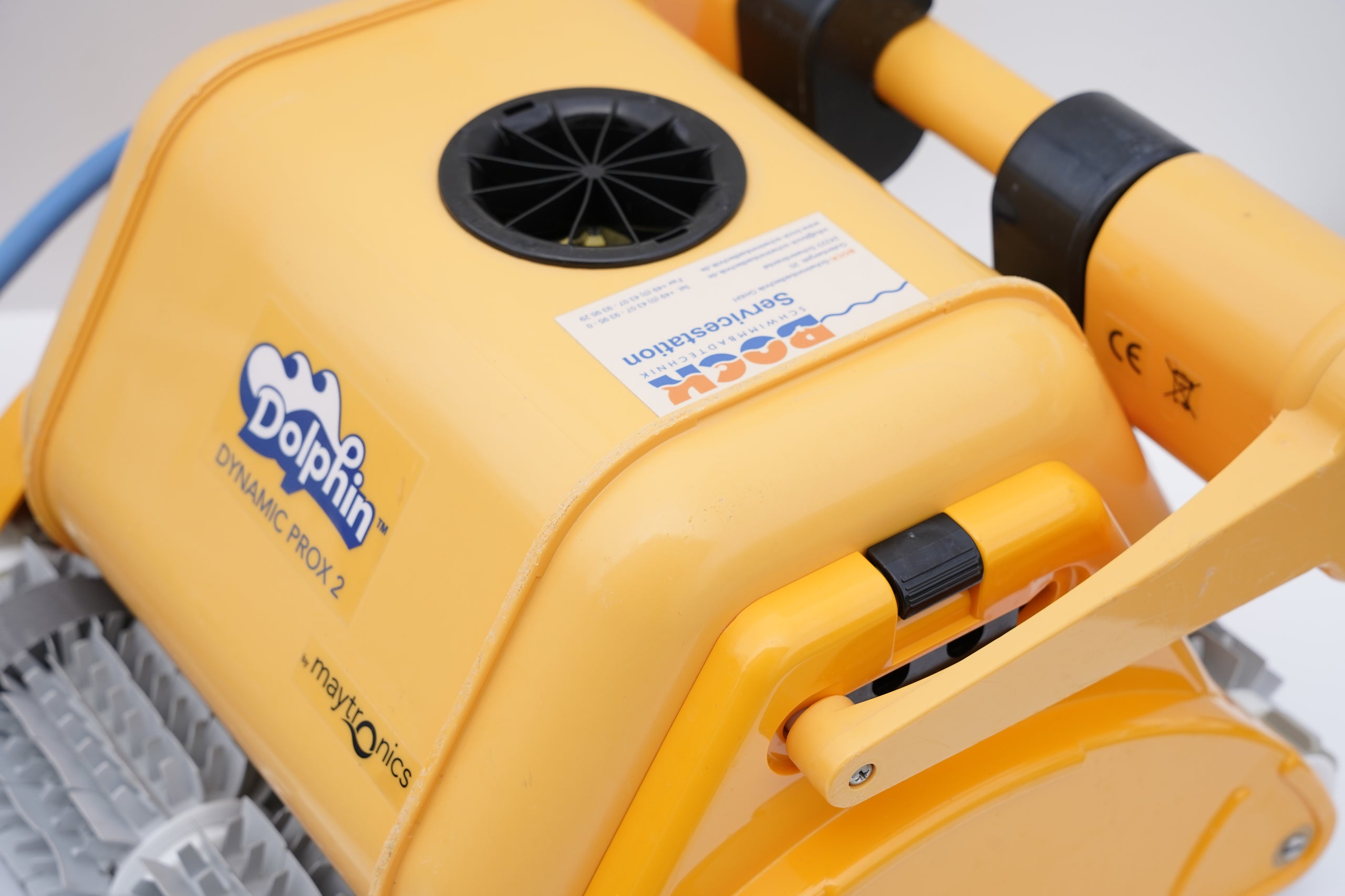 Dolphin Dynamic Pro x2 Pool Robot