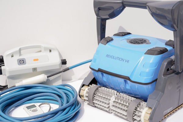 Dolphin Revolution V4 pool robot