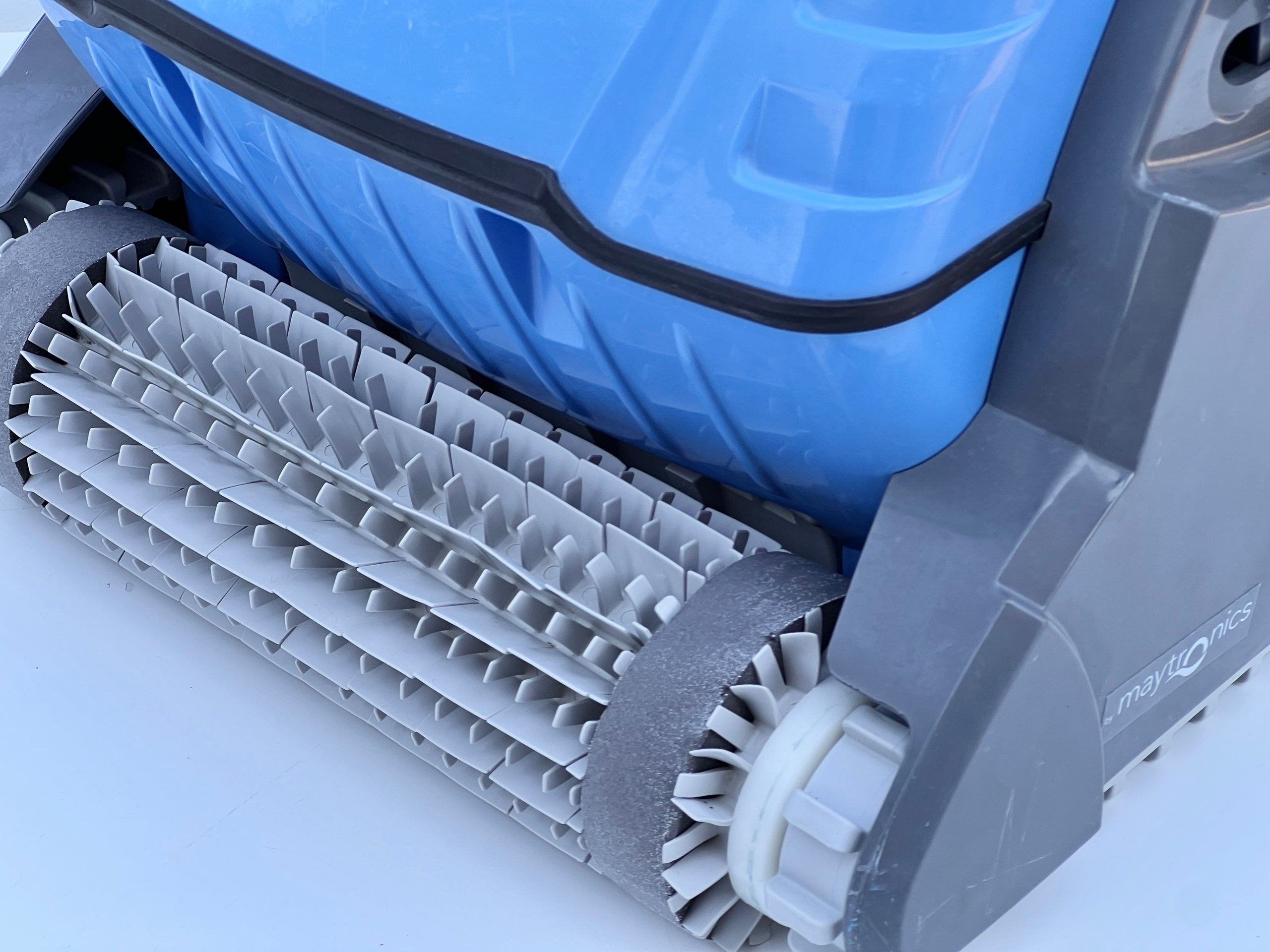 Robot piscina Dolphin Revolution V3