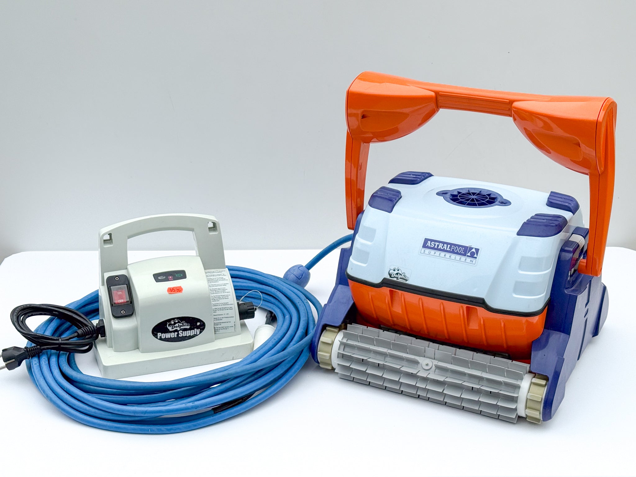 Dolphin Astralpool SuperKleen Pool Robot
