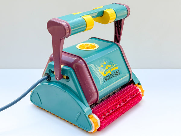 Dolphin Diagnostic Pool Robot