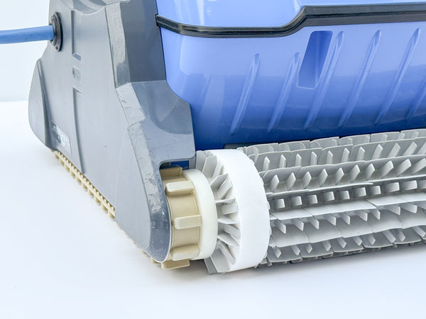 Dolphin Revolution V3 Pool Robot