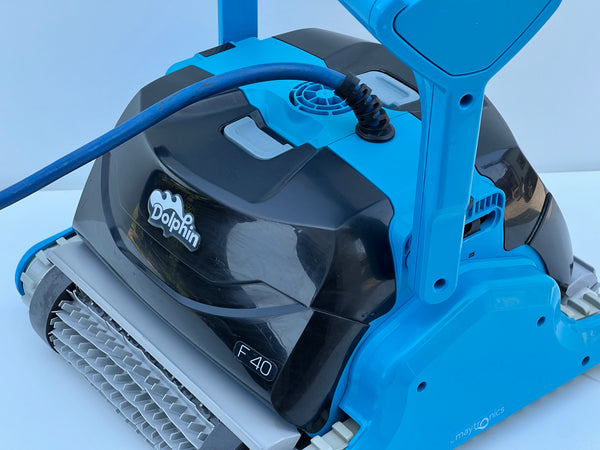 Dolphin Maytronics F40 Pool Robot