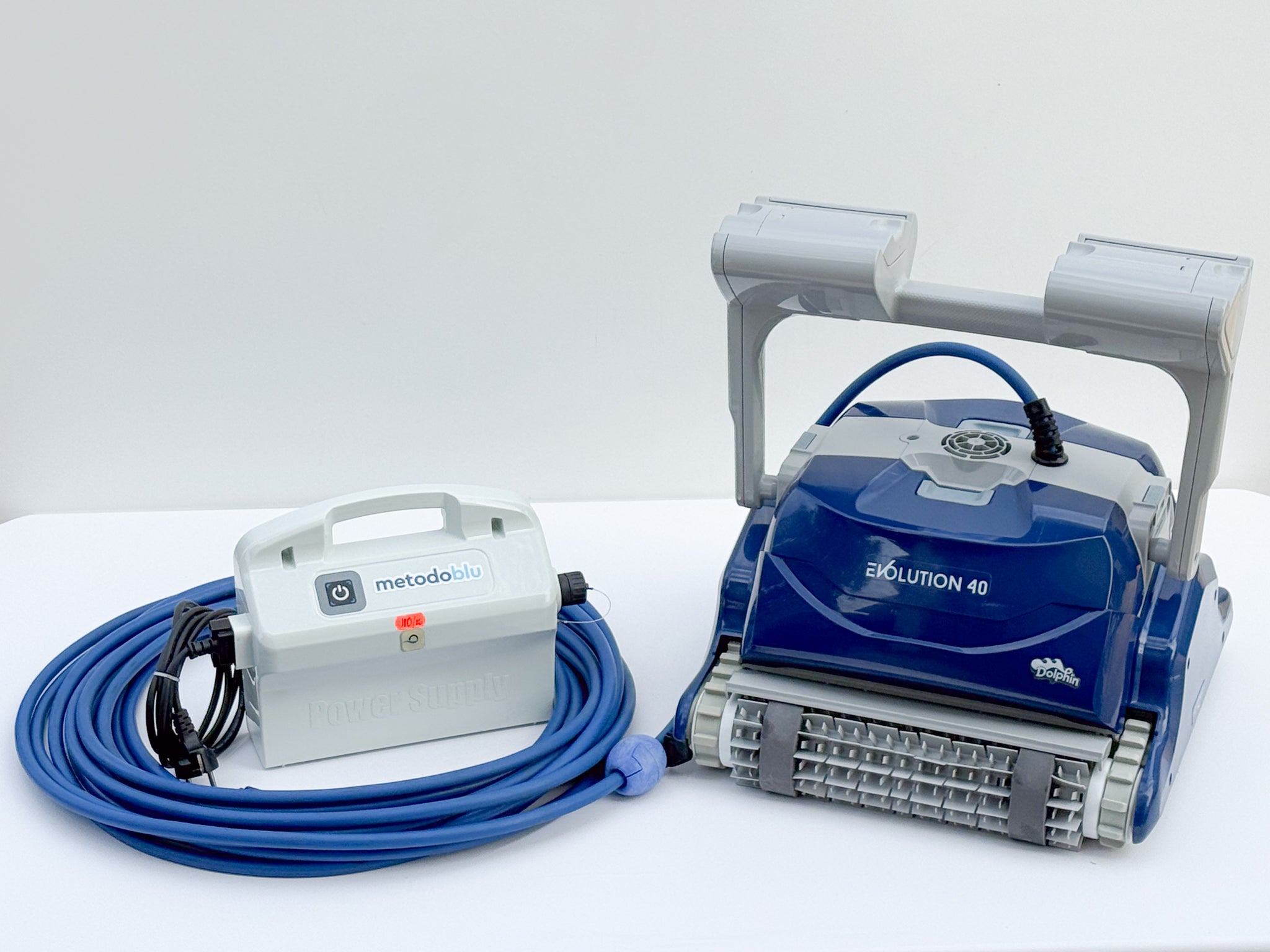 Dolphin Evolution 40 Pool Robot