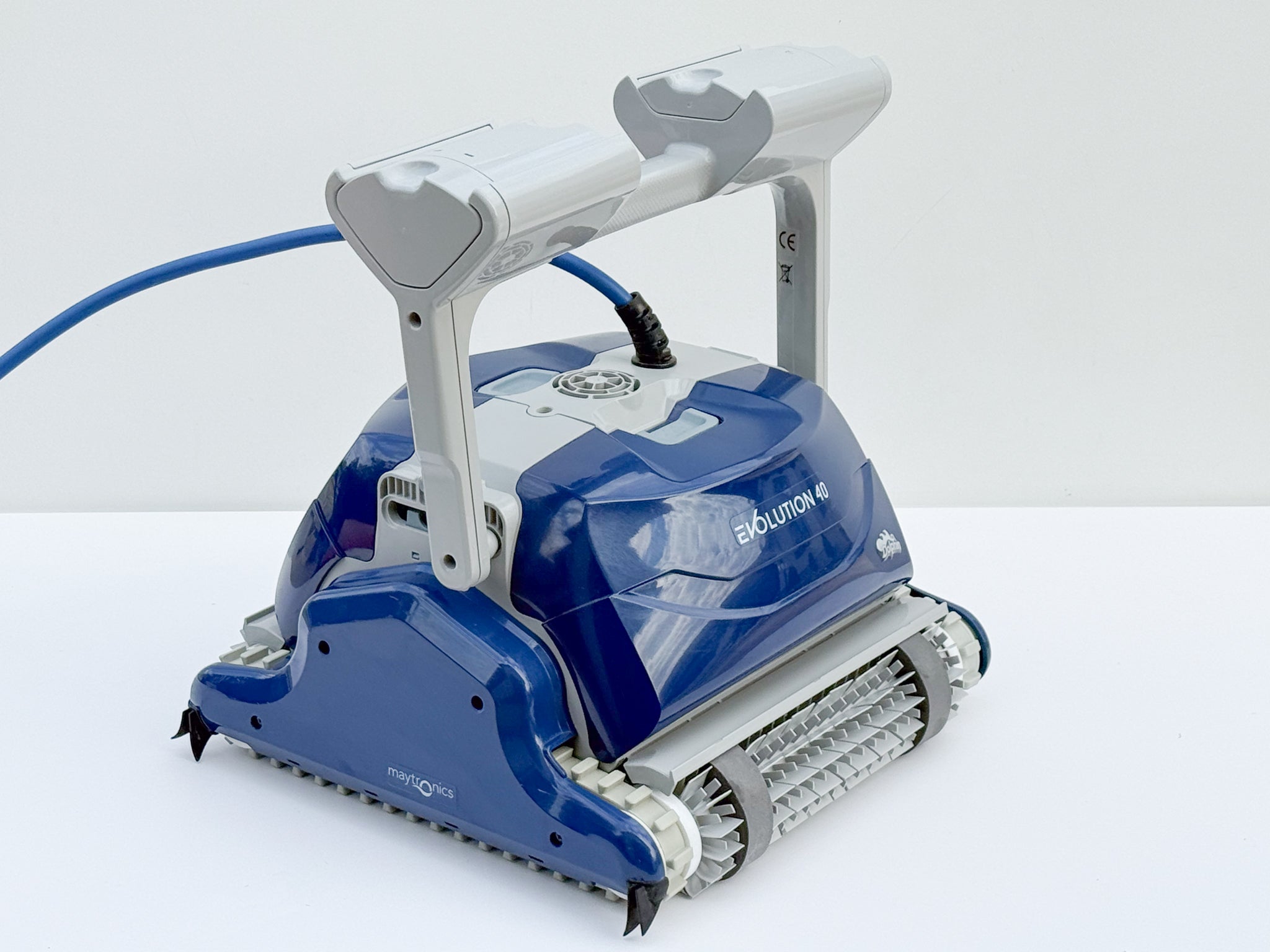 Dolphin Evolution 40 Pool Robot