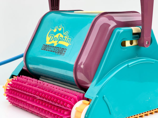 Dolphin Diagnostic Pool Robot