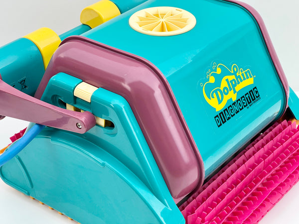 Dolphin Diagnostic Pool Robot