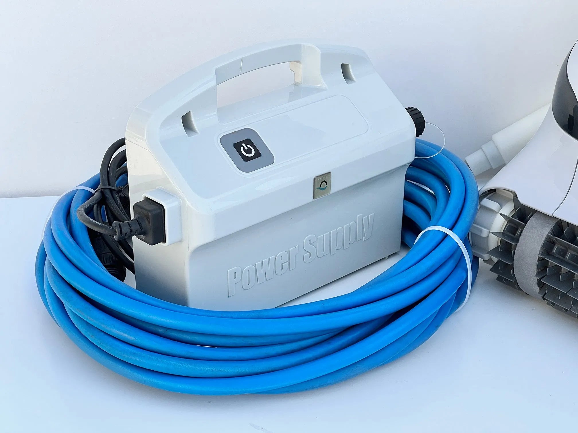 Dolphin Maytronics Comfort Active Pool Robot