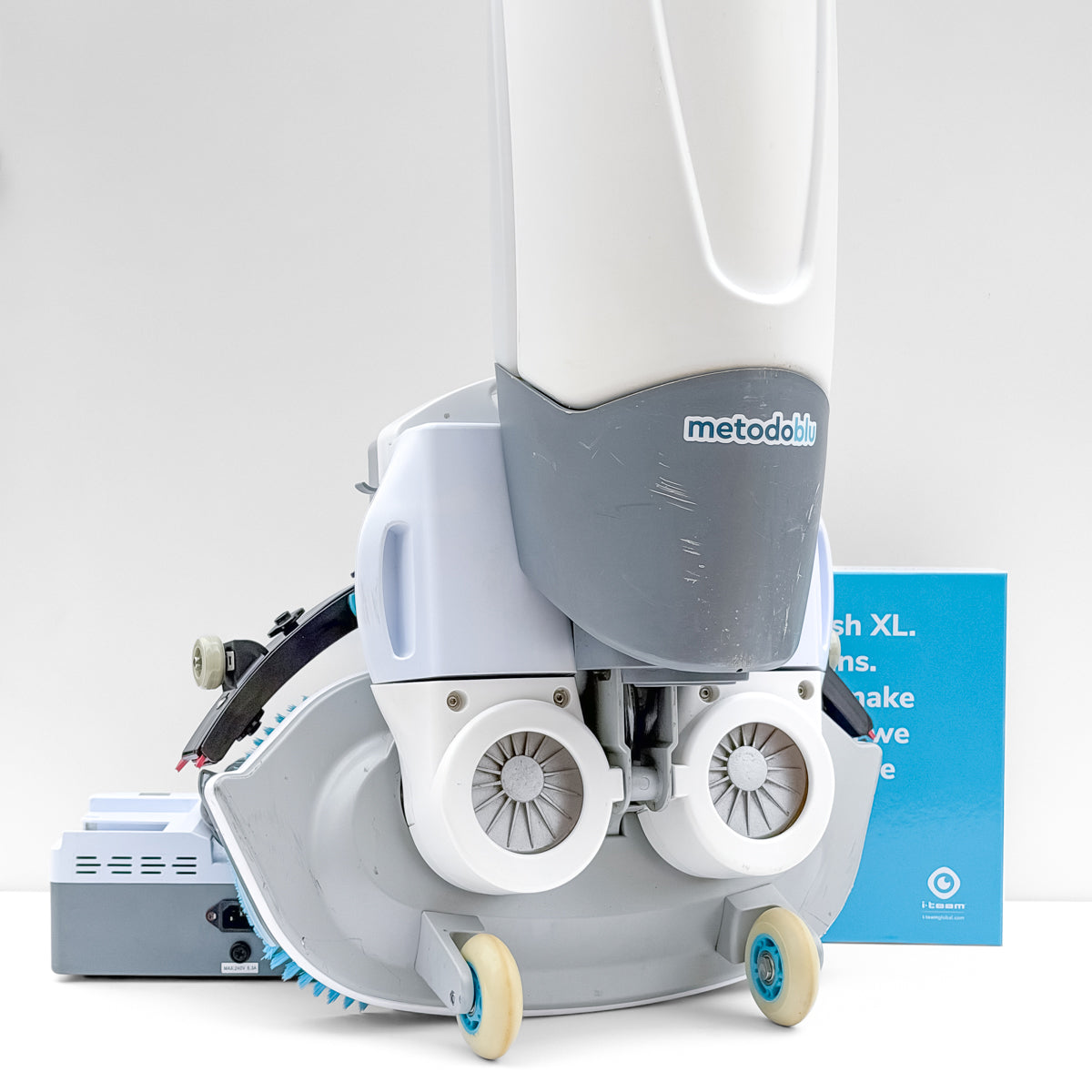 I-mop XL floor scrubber dryer